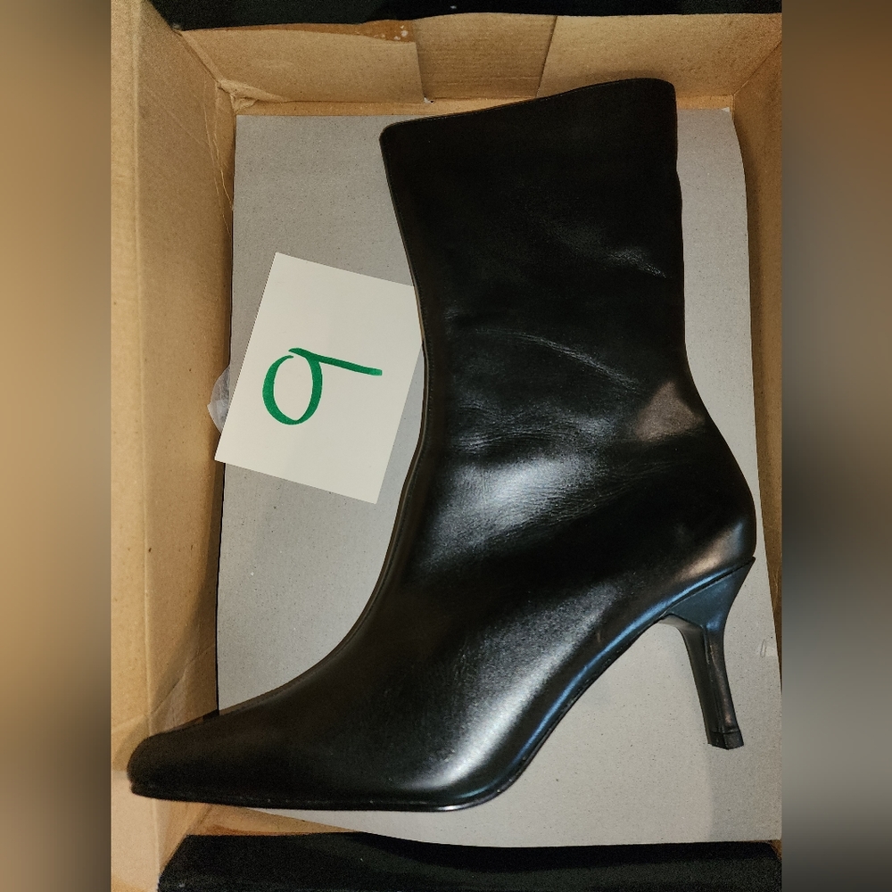 Women's heels size 9